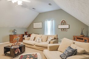 Spacious Lebanon Home w/ Pool: 6 Mi to Downtown!