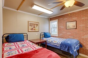 Historic Hardy Home w/ Game Room on Main Street