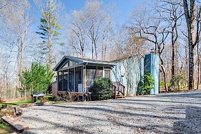 Pet-friendly Roanoke Home w/ Fire Pit + Grill!