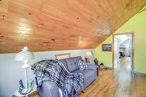 Tranquil Mountain Getaway in Troutdale: Game Room!