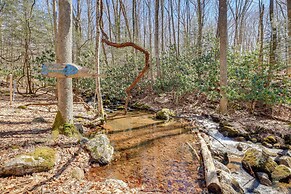 Tranquil Mountain Getaway in Troutdale: Game Room!