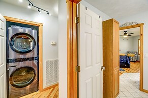 Tranquil Mountain Getaway in Troutdale: Game Room!