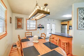 Tranquil Mountain Getaway in Troutdale: Game Room!