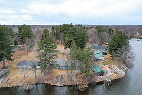 Waterfront Lake Holcombe Getaway w/ Dock
