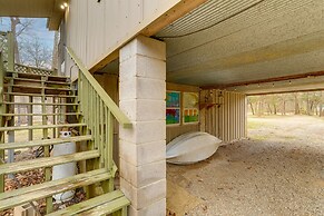 Cozy Riverfront Cabin ~ 2 Mi to Main Street Hardy