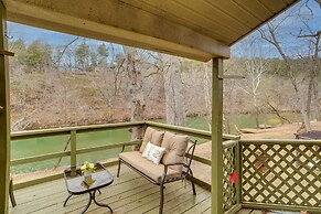Cozy Riverfront Cabin ~ 2 Mi to Main Street Hardy