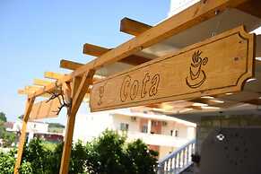 Apartments Cota