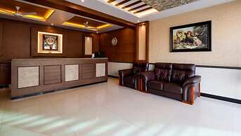 HOTEL PIONEER PARADISE