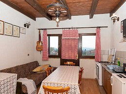 San Vinogradara - One Bedroom Holiday Home With Hot Tube