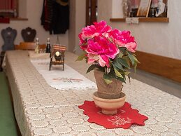 San Vinogradara - One Bedroom Holiday Home With Hot Tube