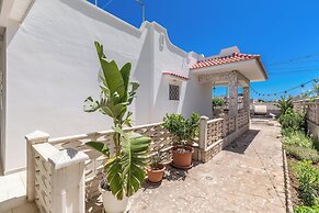 3774 Villetta Sea Sunset by Barbarhouse