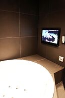 HOTEL Let's