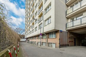 Salezego Apartment Warsaw by Renters