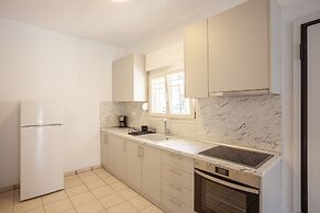 Aris Luxury Apartments