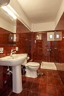 Aris Luxury Apartments