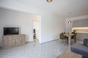 Aris Luxury Apartments