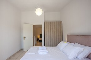 Aris Luxury Apartments