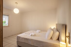 Aris Luxury Apartments