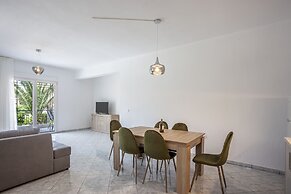 Aris Luxury Apartments