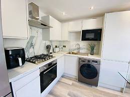 Apartment in Stepney Green