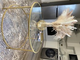 Apartment in Stepney Green