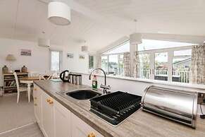 Remarkable 3-bed Lodge in Honiton