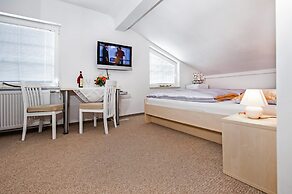 Apartments and Room Marko