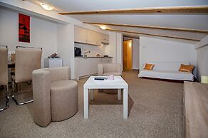 Apartments and Room Marko