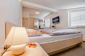 Apartments and Room Marko