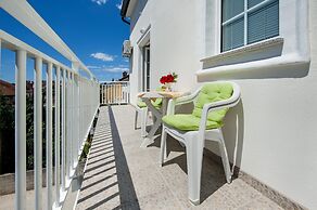 Apartments and Room Marko