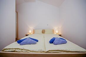 Apartments and Room Marko