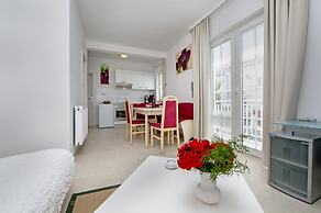 Apartments and Room Marko