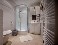 Apartments and Room Marko