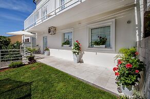 Apartments and Room Marko