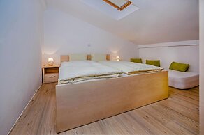 Apartments and Room Marko