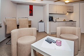 Apartments and Room Marko