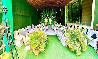 Oakspring Hotel & Luxury Suites