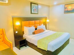 Oakspring Hotel & Luxury Suites