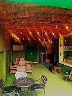 Oakspring Hotel & Luxury Suites