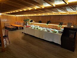 Royal Ezel Hotel
