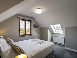 Moorhen House