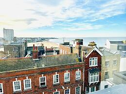 Spacious Margate Apartment- Beach,arts&high Street