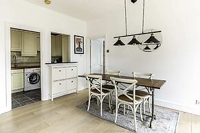 Converted Brewery Apartment With Terrace