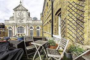 Converted Brewery Apartment With Terrace