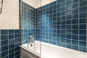 Converted Brewery Apartment With Terrace