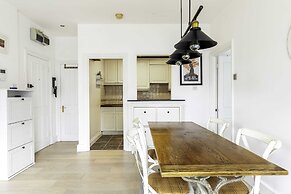 Converted Brewery Apartment With Terrace