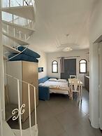 Leon Lux Apartments