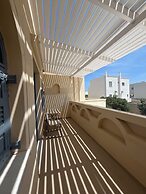 Leon Lux Apartments