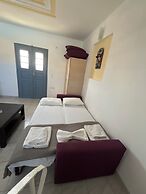 Leon Lux Apartments