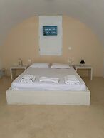 Leon Lux Apartments